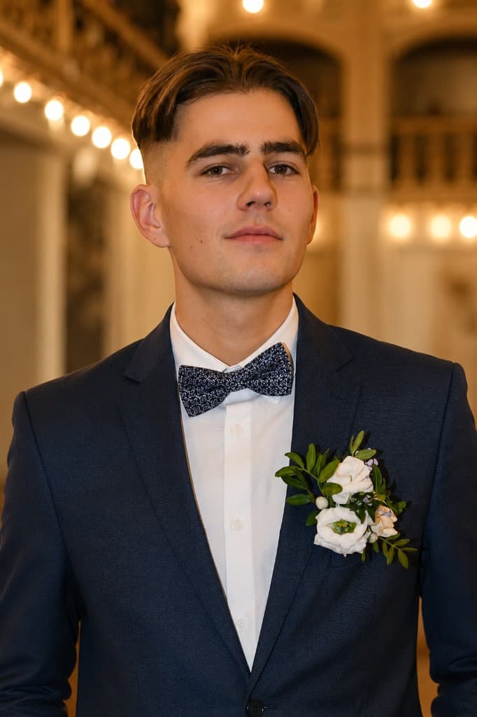 Adam Tluka, zakladatel OWNING